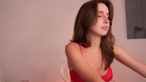 Snapshot of silent_chill chatting on December 24, 2024, 12:44 pm Chilli online show from December 24, 2024, 12:44 pm