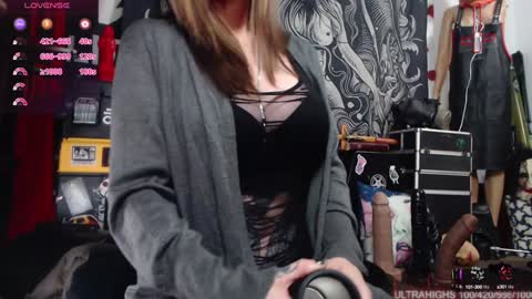 Snapshot of silentmary chatting on December 13, 2024, 4:11 am Allmylinkssilentmary666 online show from December 13, 2024, 4:11 am