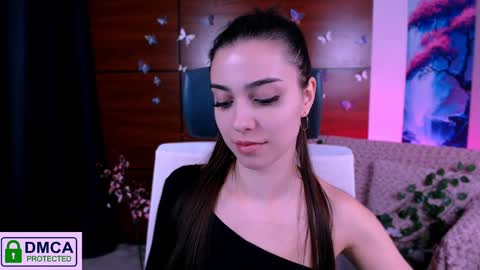 Snapshot of silvia_queen1 chatting on December 1, 2024, 11:47 pm Silvia nude in pvt  online show from December 1, 2024, 11:47 pm