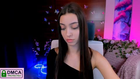 Snapshot of silvia_queen1 chatting on December 7, 2024, 11:12 pm Silvia nude in pvt  online show from December 7, 2024, 11:12 pm