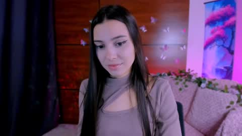 Snapshot of silvia_queen1 chatting on December 19, 2024, 9:06 pm Silvia nude in pvt  online show from December 19, 2024, 9:06 pm