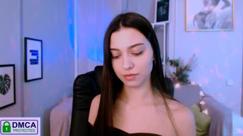 Snapshot of silvia_queen1 chatting on December 22, 2024, 8:47 pm Silvia nude in pvt  online show from December 22, 2024, 8:47 pm