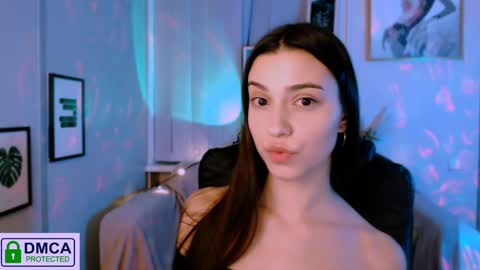 Snapshot of silvia_queen1 chatting on December 22, 2024, 11:52 pm Silvia nude in pvt  online show from December 22, 2024, 11:52 pm