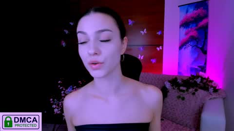Snapshot of silvia_queen1 chatting on December 24, 2024, 9:44 pm Silvia nude in pvt  online show from December 24, 2024, 9:44 pm