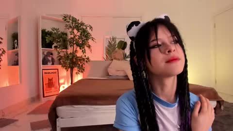 Snapshot of sima_wendy chatting on October 17, 2025, 6:27 am Wendy help me get get 69 likes  online show from October 17, 2025, 6:27 am