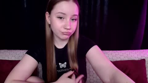 Snapshot of sindiwatsoon chatting on January 12, 2025, 11:50 am Sindi online show from January 12, 2025, 11:50 am