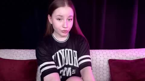 Snapshot of sindiwatsoon chatting on January 18, 2025, 4:10 pm Sindi online show from January 18, 2025, 4:10 pm