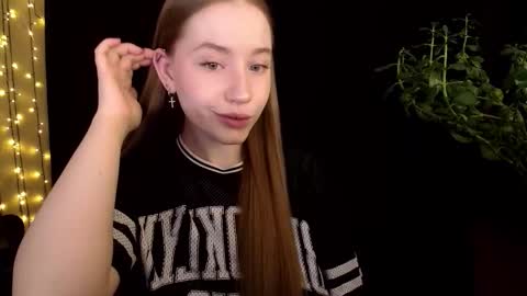 Snapshot of sindiwatsoon chatting on September 23, 2025, 8:17 am Sindi online show from September 23, 2025, 8:17 am