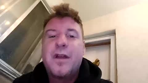 Snapshot of singledad88show chatting on October 15, 2025, 11:16 pm singledad88show online show from October 15, 2025, 11:16 pm