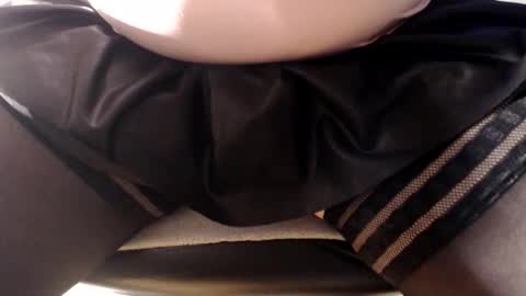 Snapshot of sissy_andi chatting on October 22, 2025, 4:07 pm Andi online show from October 22, 2025, 4:07 pm