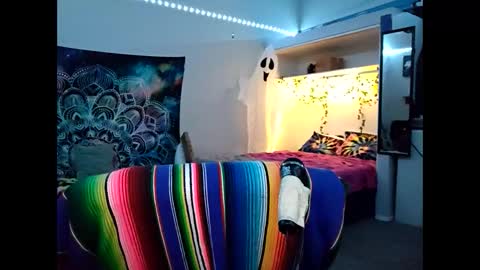 Snapshot of skankhuntrix chatting on October 16, 2025, 6:53 pm SkankHUNTRx online show from October 16, 2025, 6:53 pm