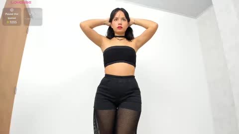 Snapshot of skinny_isabela chatting on March 1, 2025, 11:28 am Isabela online show from March 1, 2025, 11:28 am