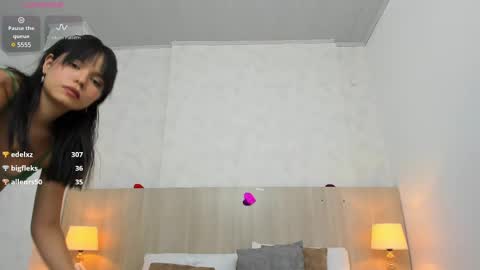 Snapshot of skinny_isabela chatting on March 11, 2025, 2:29 pm Isabela online show from March 11, 2025, 2:29 pm