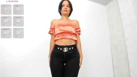 Snapshot of skinny_isabela chatting on September 27, 2025, 11:48 am Isabela online show from September 27, 2025, 11:48 am
