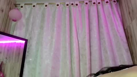 Snapshot of skinny_yizz chatting on November 19, 2025, 7:58 pm Only Pvt online show from November 19, 2025, 7:58 pm