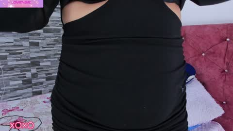 Snapshot of skyhotgirl chatting on February 6, 2025, 6:13 pm Sky online show from February 6, 2025, 6:13 pm