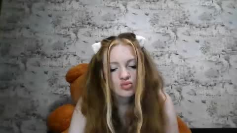 Snapshot of skyler_wans chatting on September 24, 2025, 6:11 pm Skyler online show from September 24, 2025, 6:11 pm