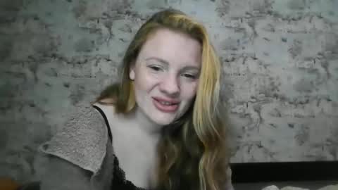Snapshot of skyler_wans chatting on October 22, 2025, 3:56 pm Skyler online show from October 22, 2025, 3:56 pm