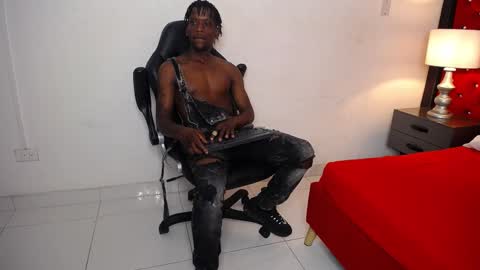 Snapshot of skylerbigxxx chatting on September 24, 2025, 4:27 am SKYLERBIGXXX online show from September 24, 2025, 4:27 am