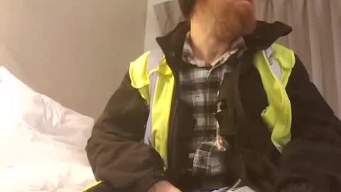 Snapshot of skyviper88 chatting on February 5, 2025, 2:19 am Sky Viper online show from February 5, 2025, 2:19 am