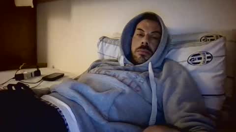 Snapshot of slevin1983 chatting on March 10, 2025, 3:41 pm slevin online show from March 10, 2025, 3:41 pm