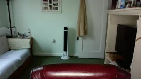 Snapshot of slick50000 chatting on December 23, 2024, 12:30 pm slick50000 online show from December 23, 2024, 12:30 pm