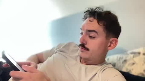 Snapshot of slickmass chatting on March 10, 2025, 1:12 am SlickMass online show from March 10, 2025, 1:12 am