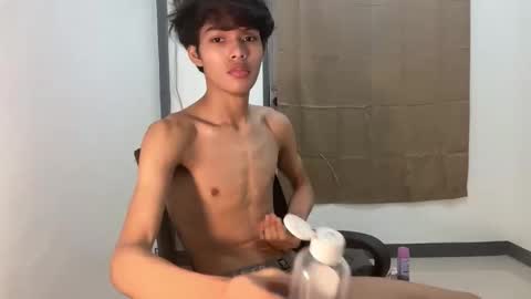 Snapshot of slim_sensation chatting on October 13, 2025, 2:39 pm slim_sensation online show from October 13, 2025, 2:39 pm