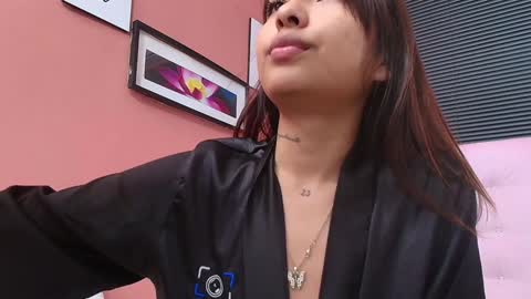 Snapshot of slutlittlecamila chatting on December 12, 2024, 11:47 pm CAMILA  online show from December 12, 2024, 11:47 pm