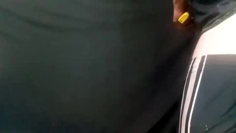 Snapshot of smallpackage1983 chatting on December 17, 2024, 4:12 am smallpackage1983 online show from December 17, 2024, 4:12 am