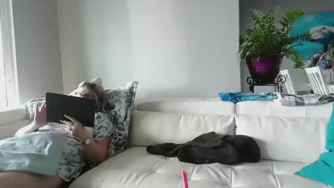 Snapshot of smallpenisbigtongue chatting on March 1, 2025, 2:55 pm Daddy online show from March 1, 2025, 2:55 pm