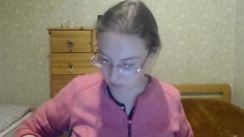 Snapshot of smart_rose chatting on March 2, 2025, 3:16 pm smart_rose online show from March 2, 2025, 3:16 pm