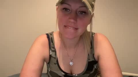 Snapshot of smexxii93 chatting on December 9, 2024, 2:56 am smexxii93 online show from December 9, 2024, 2:56 am