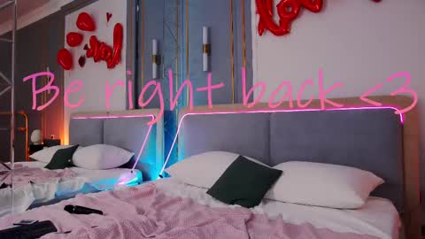 Snapshot of smiley_mia_ chatting on February 19, 2025, 11:28 am Mia online show from February 19, 2025, 11:28 am