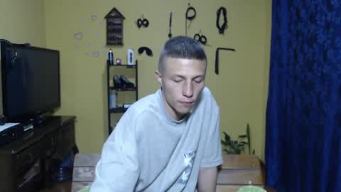 smith_lechosoxxx online show from September 19, 2025, 6:04 am