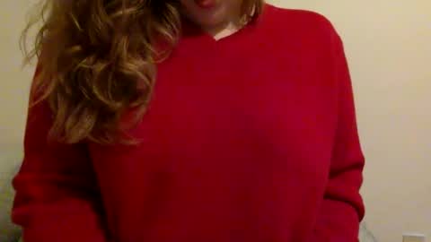 Snapshot of smokeshow3 chatting on December 2, 2024, 5:48 am smokeshow3 online show from December 2, 2024, 5:48 am