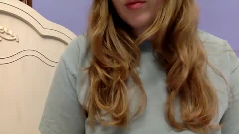 Snapshot of smokeshow3 chatting on December 28, 2024, 3:26 am smokeshow3 online show from December 28, 2024, 3:26 am