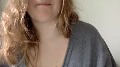 Snapshot of smokeshow3 chatting on January 30, 2025, 6:32 pm smokeshow3 online show from January 30, 2025, 6:32 pm