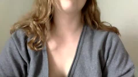 Snapshot of smokeshow3 chatting on February 4, 2025, 7:11 pm smokeshow3 online show from February 4, 2025, 7:11 pm