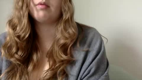 Snapshot of smokeshow3 chatting on February 5, 2025, 6:59 pm smokeshow3 online show from February 5, 2025, 6:59 pm