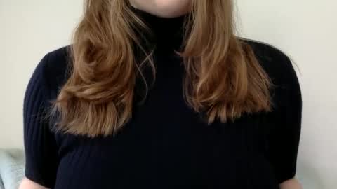 Snapshot of smokeshow3 chatting on February 19, 2025, 8:10 pm smokeshow3 online show from February 19, 2025, 8:10 pm