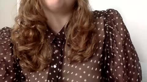 Snapshot of smokeshow3 chatting on March 6, 2025, 7:32 pm smokeshow3 online show from March 6, 2025, 7:32 pm