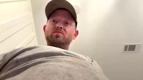 Snapshot of smokeymt420 chatting on October 15, 2025, 4:34 am smokeymt420 online show from October 15, 2025, 4:34 am