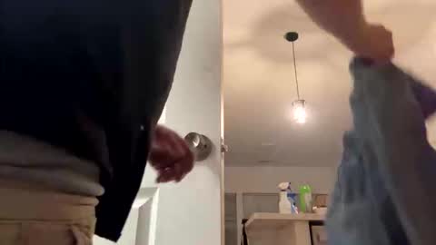 Snapshot of smokeymt420 chatting on October 21, 2025, 4:13 am smokeymt420 online show from October 21, 2025, 4:13 am