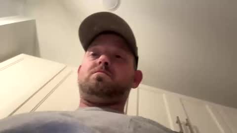 Snapshot of smokeymt420 chatting on October 26, 2025, 5:02 am smokeymt420 online show from October 26, 2025, 5:02 am