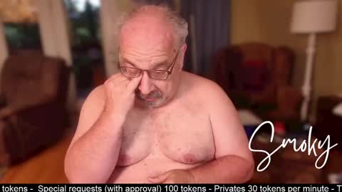 Snapshot of smokymountanman chatting on October 5, 2025, 11:13 pm smokymountanman online show from October 5, 2025, 11:13 pm