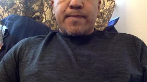 Snapshot of smoothstrik3r chatting on December 4, 2024, 7:01 pm smoothstrik3r online show from December 4, 2024, 7:01 pm