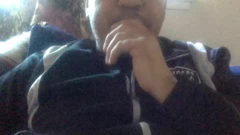 Snapshot of smoothstrik3r chatting on December 18, 2024, 5:52 pm smoothstrik3r online show from December 18, 2024, 5:52 pm