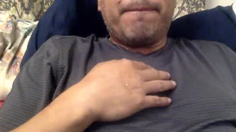 Snapshot of smoothstrik3r chatting on December 31, 2024, 1:52 pm smoothstrik3r online show from December 31, 2024, 1:52 pm