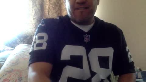 Snapshot of smoothstrik3r chatting on January 9, 2025, 7:50 pm smoothstrik3r online show from January 9, 2025, 7:50 pm
